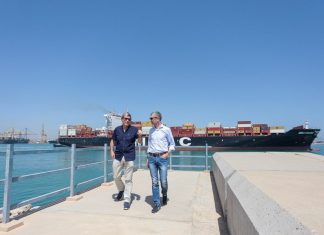 El conseller Arcadi España pide sacar al puerto de València de “debates estériles”
