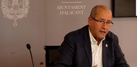 Alicante prevé aprobar la convocatoria para adjudicar 21,8 millones para Zonas Verdes