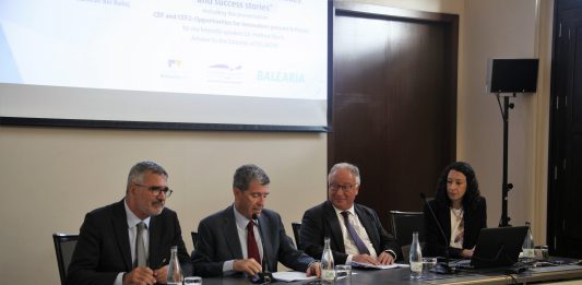 ValenciaPort y Baleària, pioneros europeos en su apuesta por el gas natural