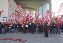 CaixaBank inicia su Junta general con una protesta sindical “por el ERE forzoso”