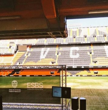 La Fundación Valencia CF completa 10 años de formación en gestión del deporte