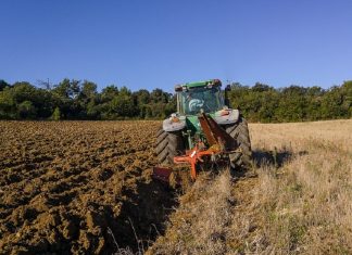 Las ITV móviles para vehículos agrícolas visitarán 25 municipios de Valencia en julio